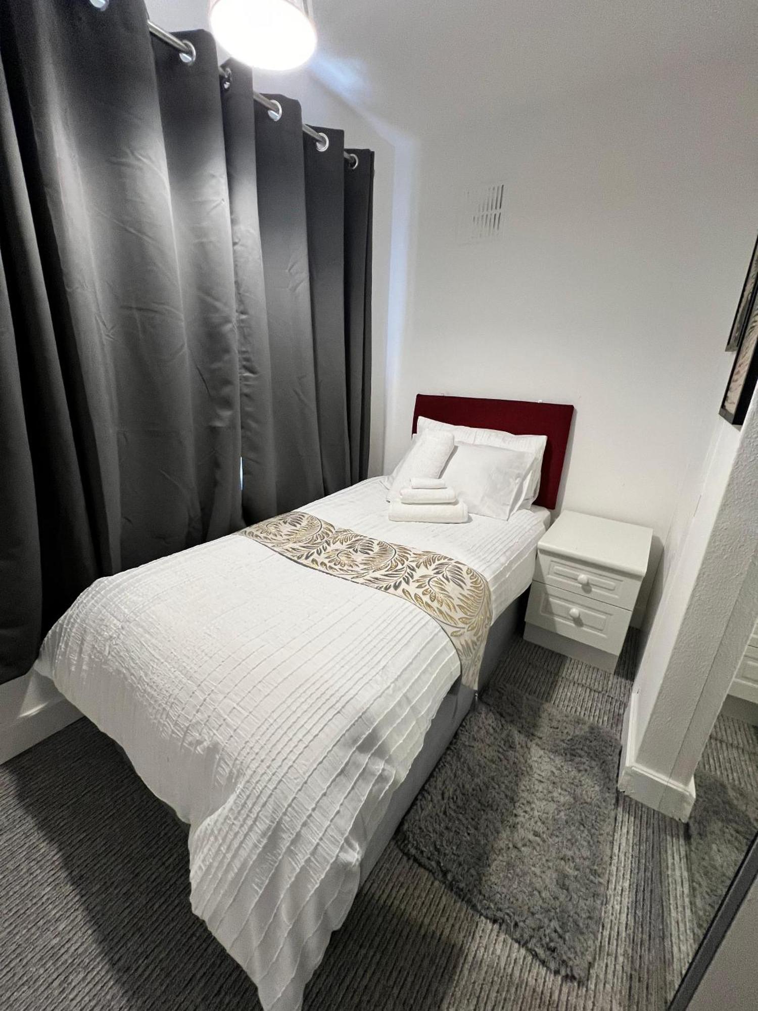 Steyn Guest Lodge High Wycombe Ngoại thất bức ảnh